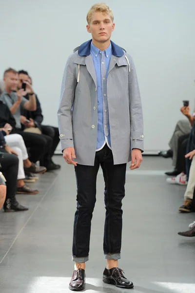 Look 29